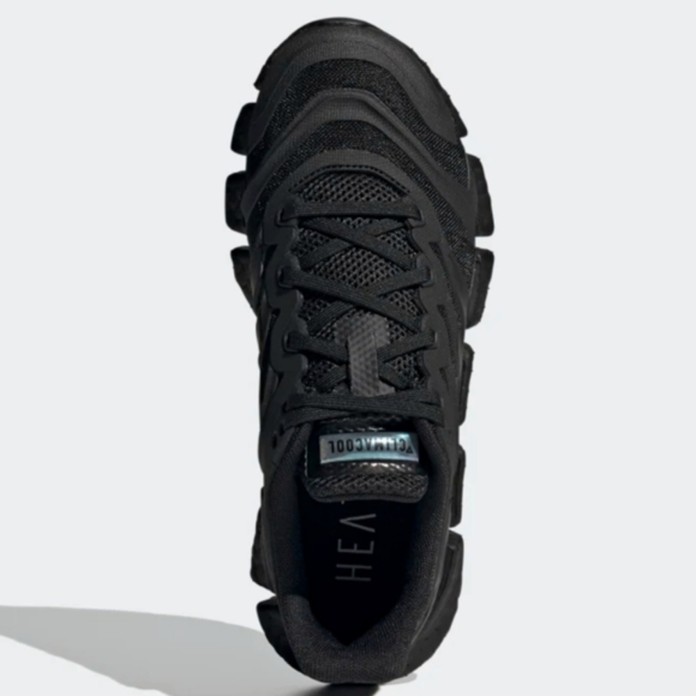 CLIMACOOL VENTO black running training SHOES
6.5 - Picture 2 of 10